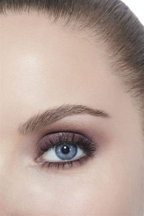 chanel eyeshadow 226|Chanel initiation eye shadow.